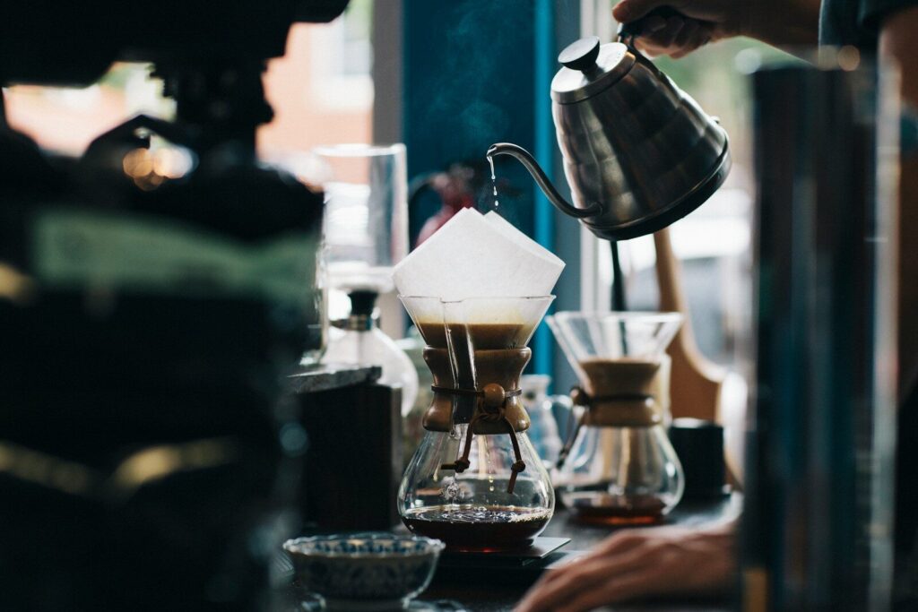 Pour over technika - Kávé Magazin